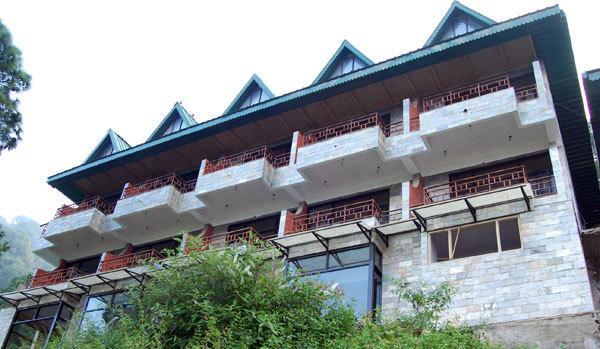 Una Comfort Kasauli Exotica Hotel Exterior photo